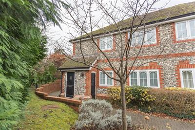 AMBER COURT, BAGSHOT ROAD, SUNNINGHILL VILLAGE, BERKSHIRE, SL5 9NZ