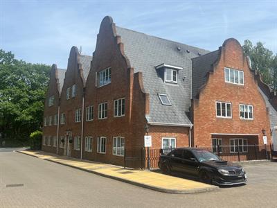 Paddock House, Burleigh Road, Ascot, Berkshire, SL5 8FG