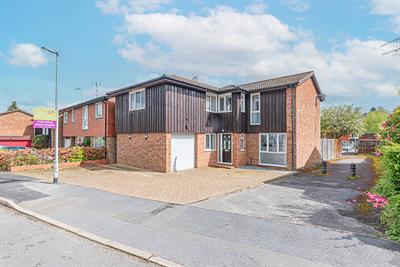 Cavendish Meads, Sunninghill, Ascot, Berkshire, SL5 9TB