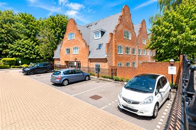 Paddock House, Burleigh Road