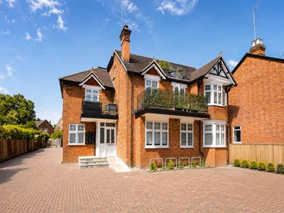 Highclere House, Kings Road, Sunninghill